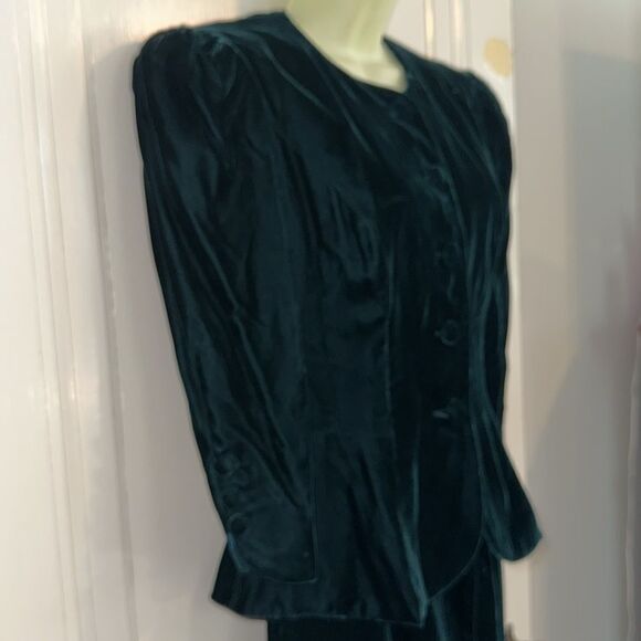 Vintage 80s Lanz Originals dark green velvet fitted suit - Picture 4 of 10